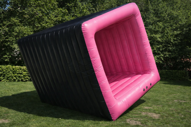 Crazy Cube (Kantelkubus) Crazy Cube huren